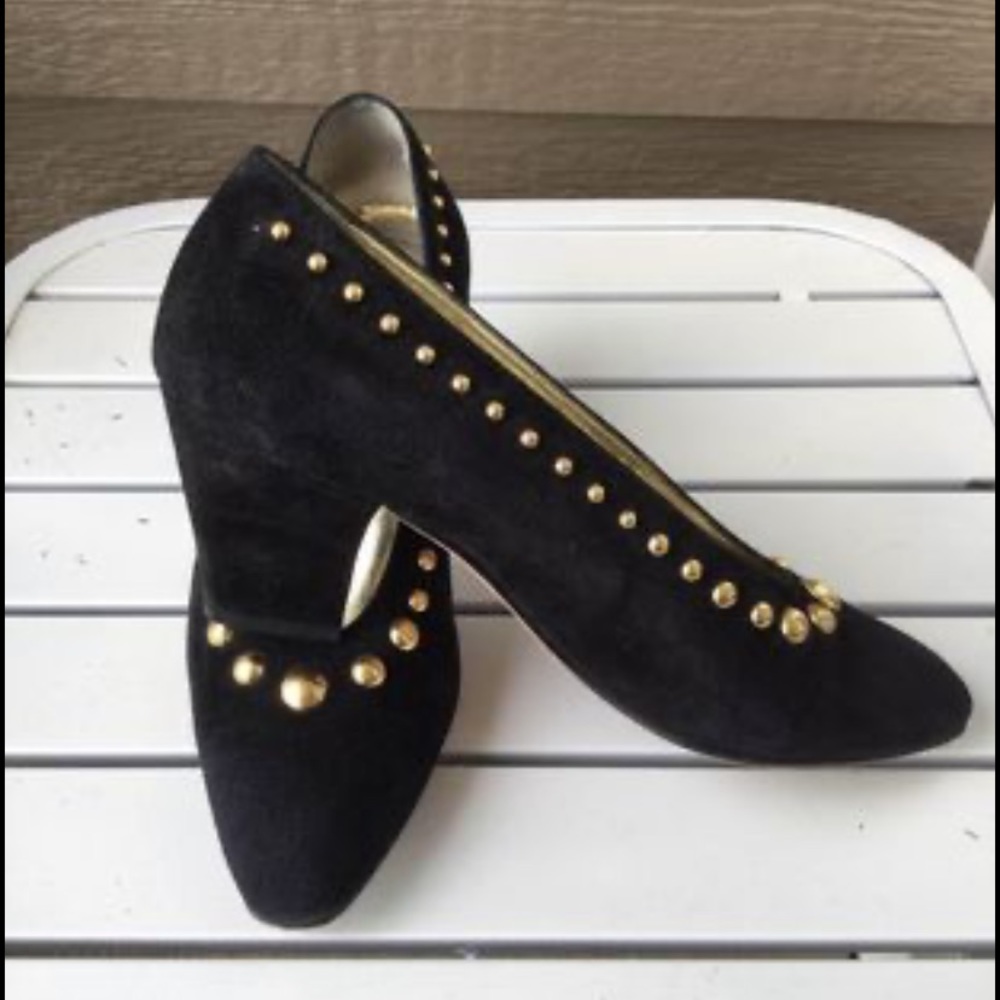 Vintage ESCADA BLACK VELVET GOLD STUDDED HEELS SIZE 6.5B - Picture 1 of 8